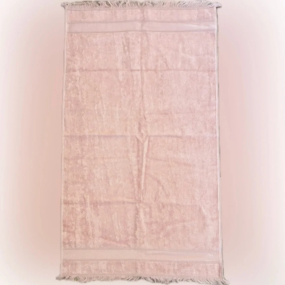 Hermes Paris Elegant Blush Bath Towel